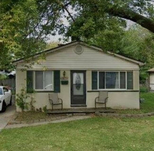 property at 27067 Lawnwood St