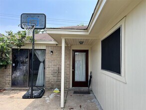 4327 Wildacres Dr in Houston, TX - Building Photo - Building Photo