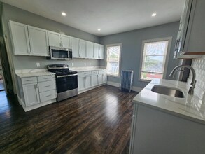 139 Providence St in Worcester, MA - Building Photo - Building Photo