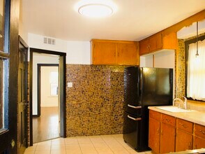 3258 N Kostner Ave in Chicago, IL - Building Photo - Building Photo