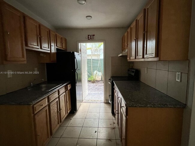 property at 608 SW 16th Ave