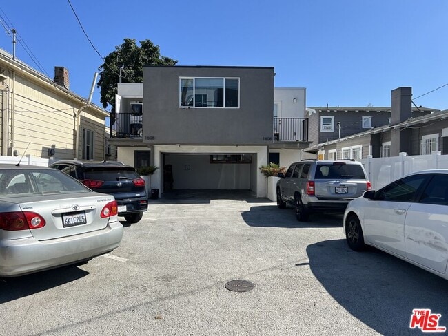 property at 1608 W 36th Pl