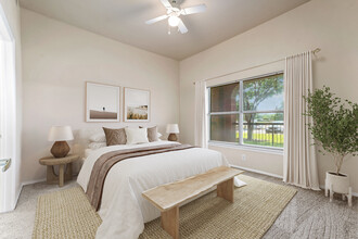 Wright Senior Apartments in Grand Prairie, TX - Foto de edificio - Building Photo