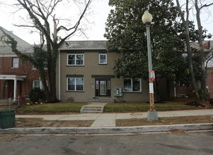 1363 Childress St NE in Washington, DC - Building Photo - Building Photo