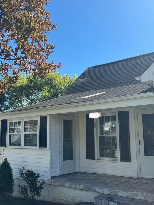 1507 Massachusetts Ave in Bristol, VA - Building Photo - Building Photo