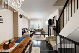 825C Oxford St in Toronto, ON - Building Photo - Building Photo