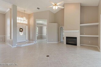 1591 Shelter Cove Dr, Unit 565 in Orange Park, FL - Building Photo - Building Photo