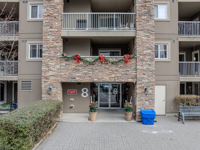 Dayspring Circle Condominiums in Brampton, ON - Building Photo - Building Photo