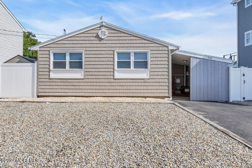 938 Montauk Dr in Lacey, NJ - Building Photo