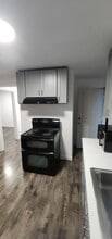 10714 24th Ave NE in Seattle, WA - Building Photo - Building Photo