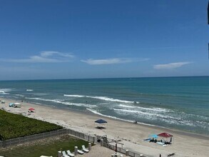 1343 Jimmy Buffett Mem Hwy in Satellite Beach, FL - Foto de edificio - Building Photo