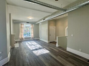 1345 N Maplewood Ave in Chicago, IL - Building Photo - Building Photo