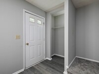 301 Roswell Commons Cir in Roswell, GA - Building Photo - Building Photo