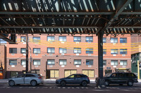 4427 White Plains Rd in Bronx, NY - Foto de edificio - Building Photo