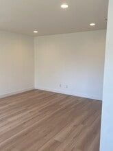 1437 Plumas St in Glendale, CA - Foto de edificio - Building Photo