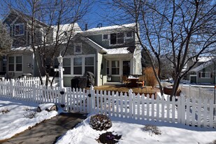 4036 Plum Creek Dr in Loveland, CO - Building Photo