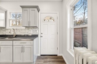 21 Elysian Ave in Nyack, NY - Building Photo - Building Photo