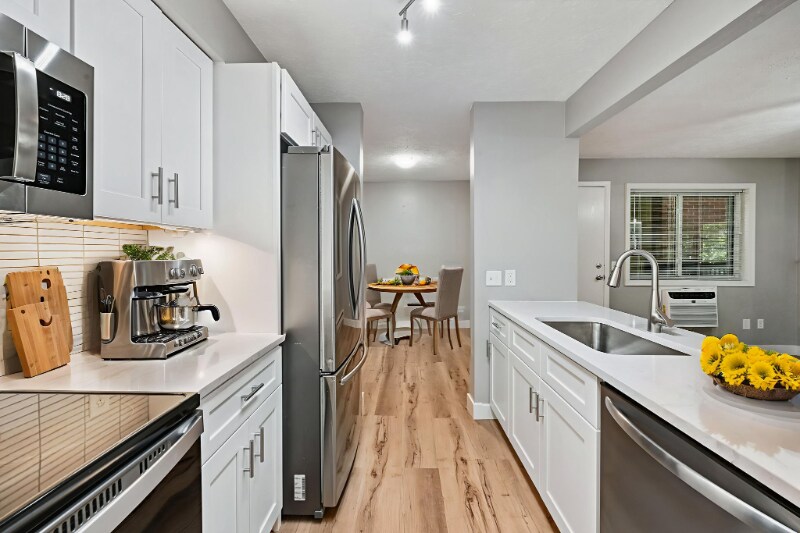 14896 E 2nd Ave in Aurora, CO - Building Photo
