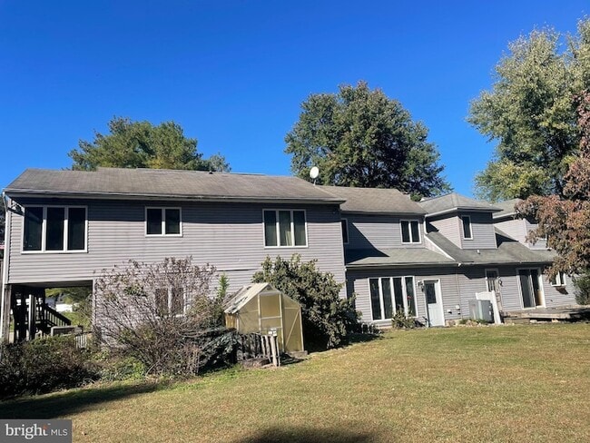 8309 Richardson Nursery Rd in Glen Burnie, MD - Building Photo - Building Photo