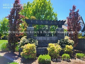4011 SE 67th Ave in Hillsboro, OR - Building Photo - Building Photo