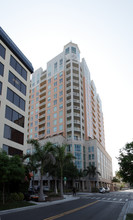 1350 Main St in Sarasota, FL - Building Photo - Building Photo