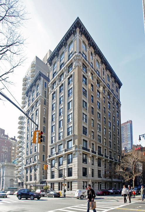 Brentmore in New York, NY - Building Photo