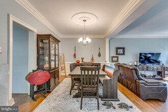 10468 Breckinridge Ln in Fairfax, VA - Foto de edificio - Building Photo
