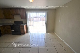 1826 N 72nd Ln in Phoenix, AZ - Building Photo - Building Photo