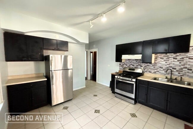10437 S Wallace St in Chicago, IL - Building Photo - Building Photo
