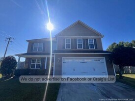 137 Colonial St in Raeford, NC - Building Photo