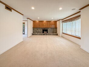 27014 Helmond Dr in Agoura Hills, CA - Building Photo - Building Photo