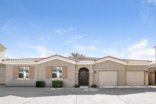 1735 S Desert View Pl in Apache Junction, AZ - Building Photo