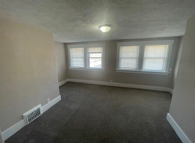 120 N 9th St in Council Bluffs, IA - Building Photo - Building Photo