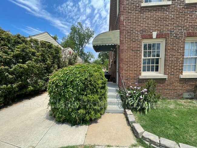 property at 3029 1/2 NW 12th St