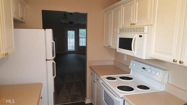1731 Summerwoods Ln in Griffin, GA - Building Photo - Building Photo