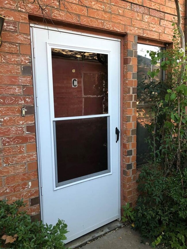 901 NE Tortoise Dr in Lawton, OK - Building Photo - Building Photo