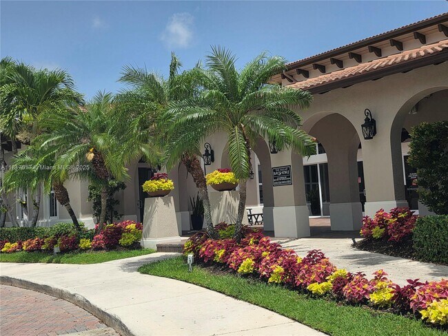 22415 SW 89th Ave in Cutler Bay, FL - Building Photo - Building Photo