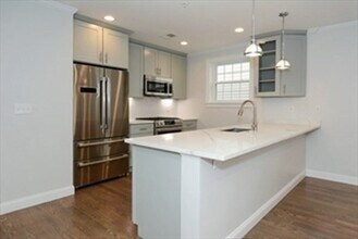 49 Leyden St-Unit -2 in Boston, MA - Building Photo - Building Photo
