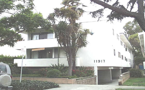 11917 Kiowa Ave in Los Angeles, CA - Building Photo - Building Photo