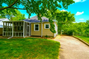 1741 N Riley Ave in Indianapolis, IN - Building Photo