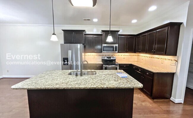 281 Chapel Hill Trail in Fultondale, AL - Building Photo - Building Photo