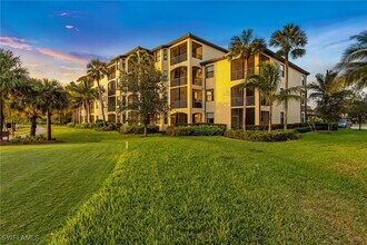 17921 Bonita National Blvd in Bonita Springs, FL - Foto de edificio - Building Photo