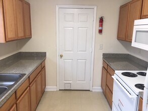 1215 Helms Rd in Charlotte, NC - Building Photo - Building Photo