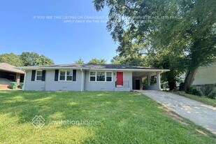 4086 Snapfinger Way in Decatur, GA - Building Photo