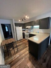 683 Grant St in Clarkesville, GA - Foto de edificio - Building Photo