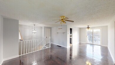 3801 Adell Rd in Columbus, OH - Foto de edificio - Building Photo