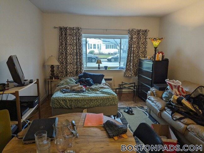 525 Highland Ave