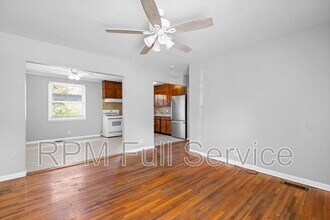 465 Clearwater Dr in Nashville, TN - Building Photo - Building Photo