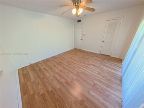 5401 SW 77th Ct in Miami, FL - Building Photo - Building Photo