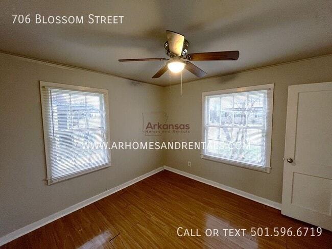 706 Blossom St in North Little Rock, AR - Building Photo - Building Photo